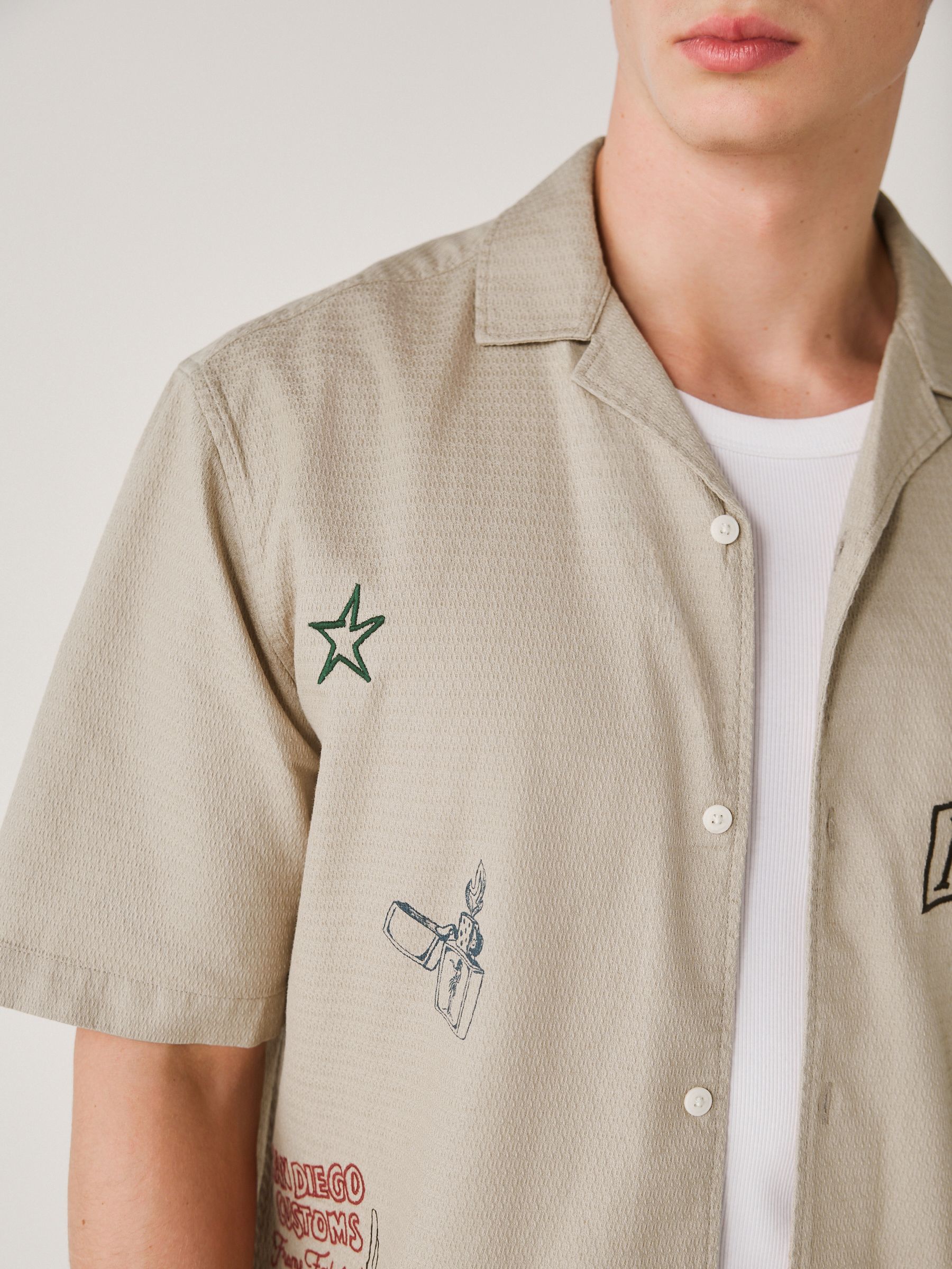 トップス 2way detachable collarliberty printshirt Buy Ecru Relaxed Fit Print Revere Collar Short Sleeve Shirt from