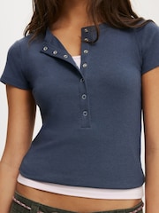 Azul - Cotton On Christy Henley T-Shirt - Imagem 3 de 4