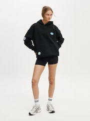 Preto - Moletom com capuz com estampa gráfica premium Cotton On Plush - Imagem 4 de 4
