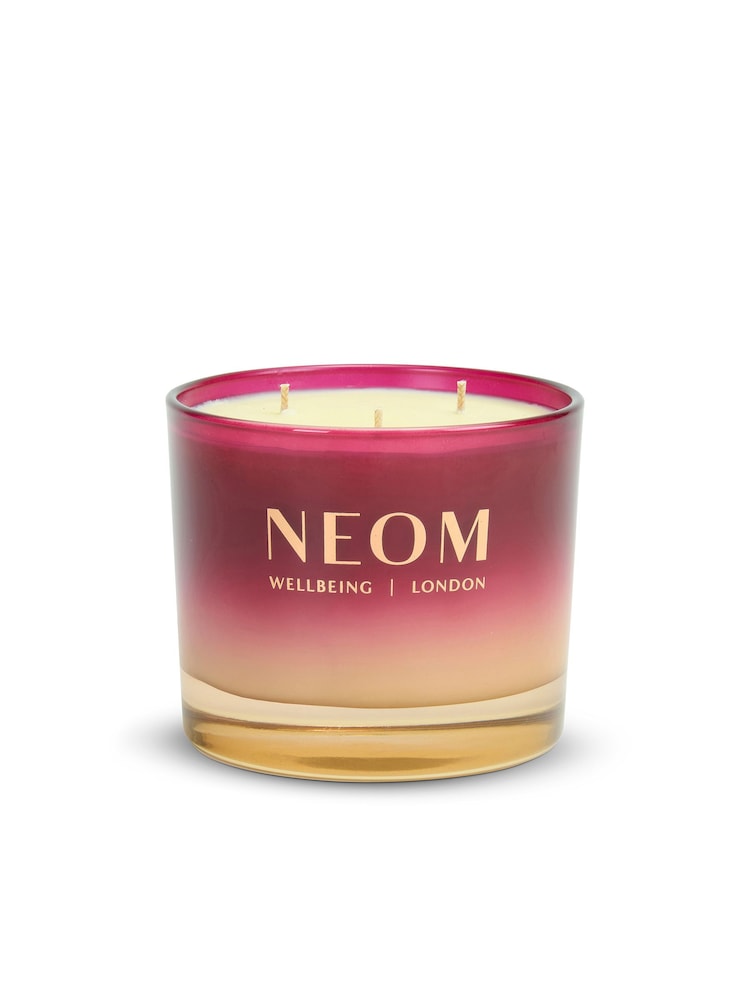 NEOM Christmas Wish 3 Wick Candle 420g - Image 2 of 3 NEOM Christmas Wish 3 Wick Candle 420g - Image 2 of 3