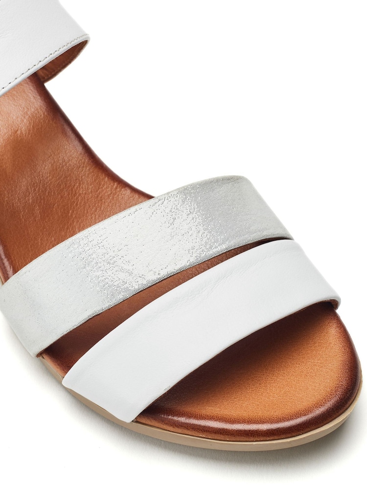 Blanco - Moda in Pelle Kala Asymetric Bajo Block Heel Sandals - Imagen 4 de 4