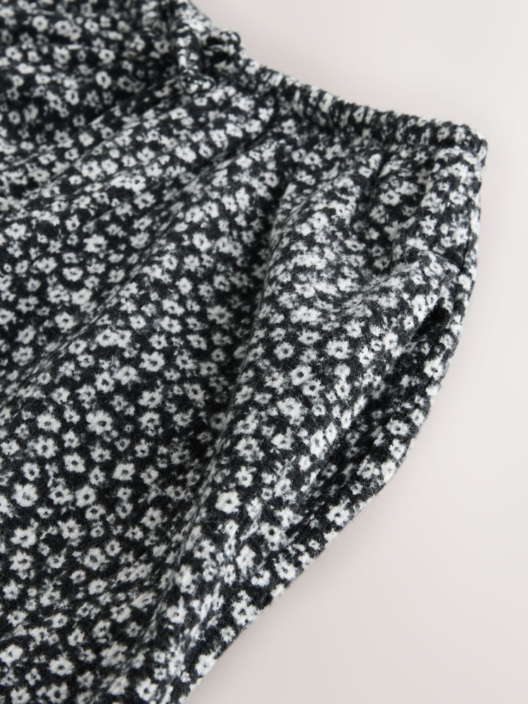 Black/White Flower Print Wide Leg Trousers (3-16yrs) - Image 4 of 4 Black/White Flower Print Wide Leg Trousers (3-16yrs) - Image 4 of 4