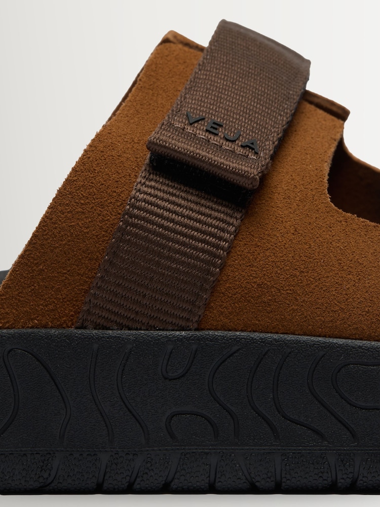 Veja Brown Arpoador Strap Sandals - Image 2 of 3 Veja Brown Arpoador Strap Sandals - Image 2 of 3