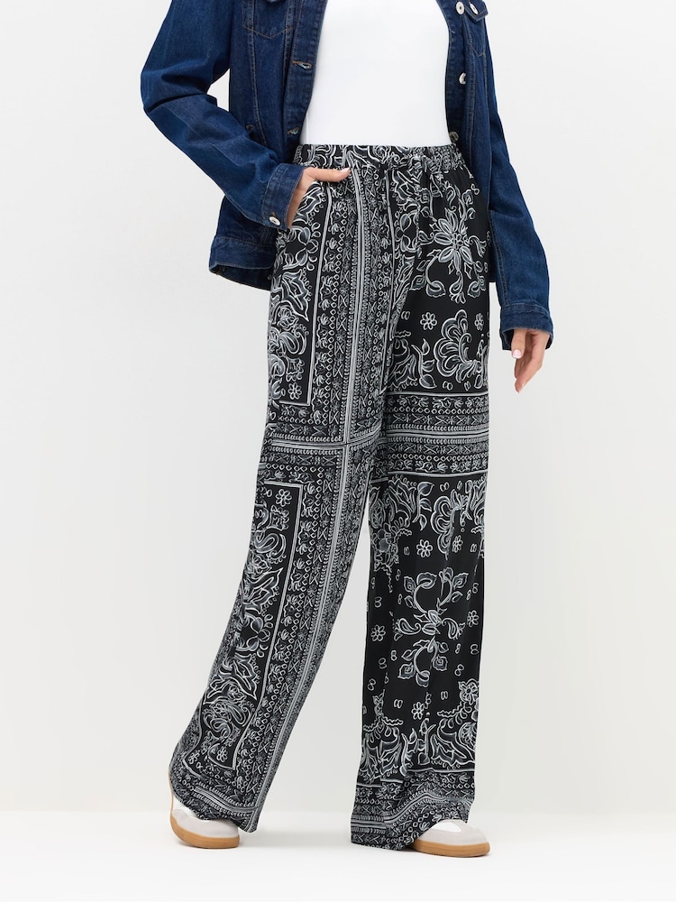 Long Tall Sally Black Wide Fit Wide Leg Trousers - Image 2 of 5 Long Tall Sally Black Wide Fit Wide Leg Trousers - Image 2 of 5