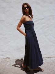 ネイビー ブルー - Ruched Bandeau Midi Dress with Linen - 画像 2 / 5