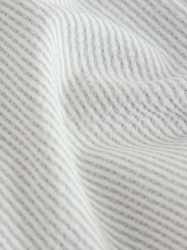 Baker by Ted Baker Stripe White/Blue Suit Jacket and Shorts Set - Imaginea 4 din 4 Baker by Ted Baker Stripe White/Blue Suit Jacket and Shorts Set - Imaginea 4 din 4