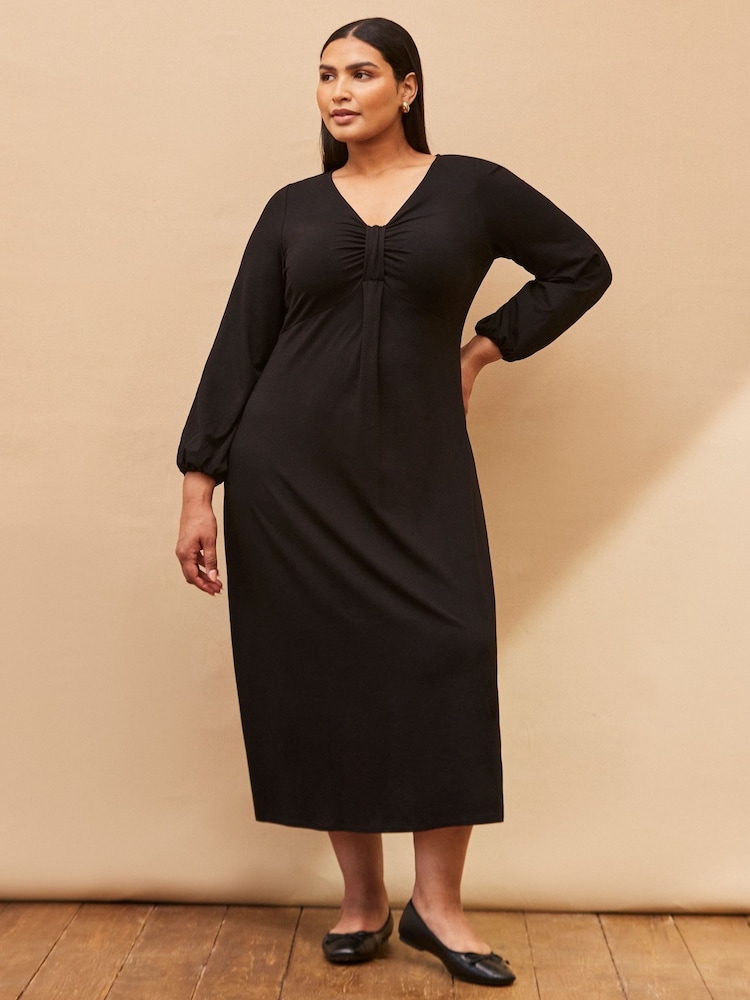Live Unlimited Black Curve Long Sleeve Pleat Front Midi Dress - Image 4 of 4 Live Unlimited Black Curve Long Sleeve Pleat Front Midi Dress - Image 4 of 4