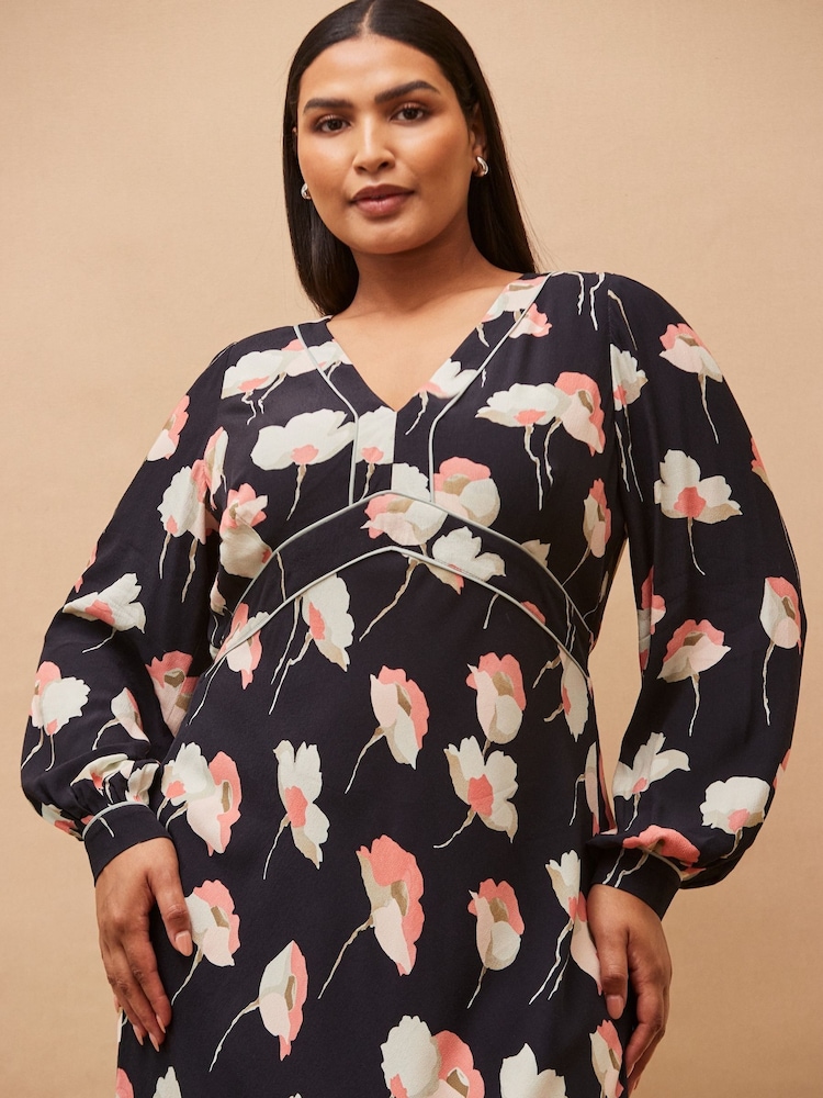 Live Unlimited Black Curve Petite Floral Print Piping Detail Dress - Image 2 of 3