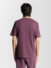 Lyle & Scott Red Script T-Shirt - Image 4 of 5