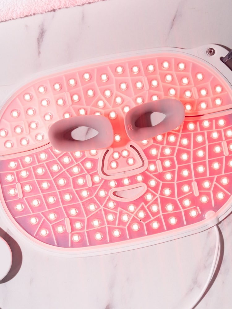 Stylpro Wavelength Pro 5in1 LED Face Mask - Image 9 of 9
