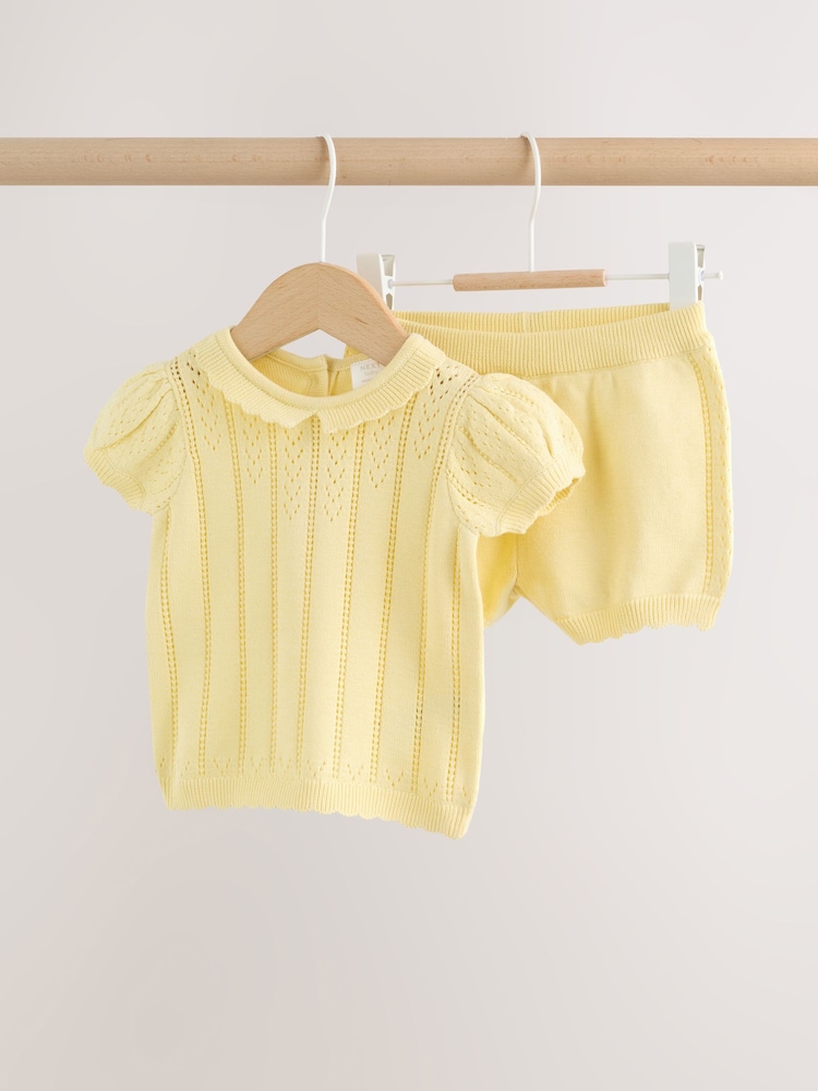 Galben - Set tricotat cu top și pantaloni scurți pentru bebeluși 2 piese (0luni-2ani) - Imaginea 1 din 14