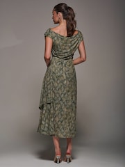 Verde - Jolie Moi Lace Asymmetrical Draped Midaxi Dress - Imagem 2 de 6