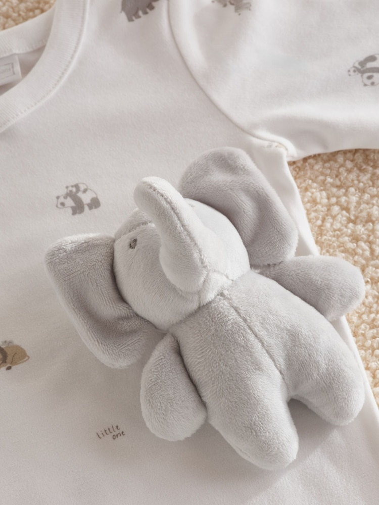 The White Company White Safari Welcome Baby Gift Set - Image 2 of 4