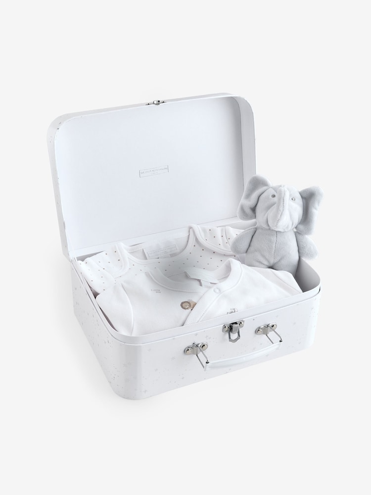 The White Company White Safari Welcome Baby Gift Set - Image 4 of 4