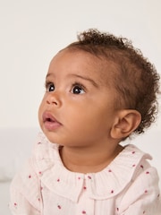 The White Company Pink Crinkle Cotton Ines Floral Frill Collar Sleepsuit - Image 4 of 5