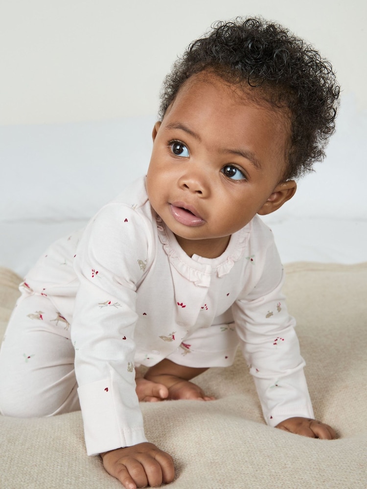 The White Company Pink Organic Cotton Winter Woodland Frill Collar Sleepsuit - Imagem 2 de 4
