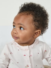 The White Company Pink Organic Cotton Winter Woodland Frill Collar Sleepsuit - Imagem 3 de 4