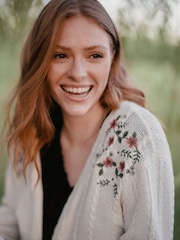 Laura Ashley Embroidered Archive Floral Print V-Neck Cable Cardigan - Imaginea 4 din 10