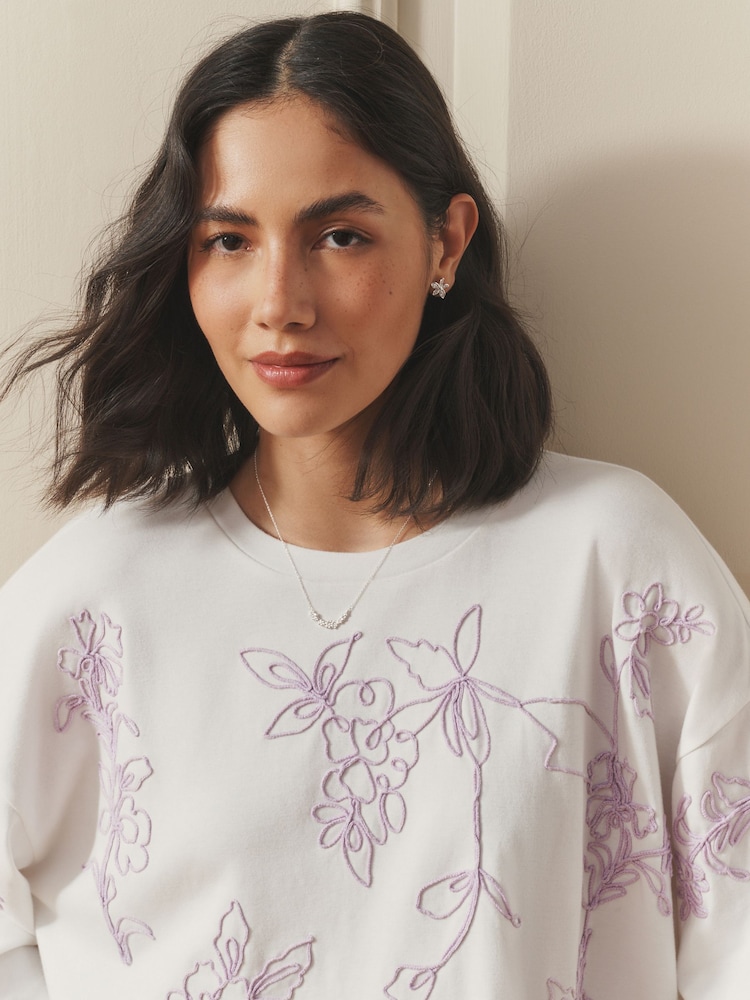 Laura Ashley Cotton T-Shirt With Floral Embroidery Detail - Imaginea 4 din 4 Laura Ashley Cotton T-Shirt With Floral Embroidery Detail - Imaginea 4 din 4