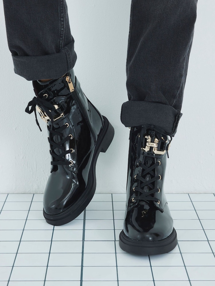 River Island Lace-Up Chunky Boots - Imagem 1 de 6