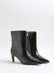 River Island Wide Fit Point Toe Kitten Heel Boots - Imagem 3 de 6