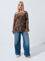 Blusa de malha com babados e estampa de cavalo Yours Curve Limited - Imagem 3 de 5
