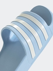 أزرق - شبشب أزرق مائي Adilette من adidas - صورة 9 من 10