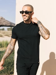 Preto - MAUVAIS Tanami Textured Stretch Tee - Imagem 1 de 4