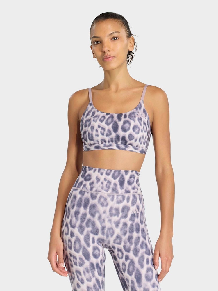 adidas Optime Essentials Workout Leopard Print Light Support Sports Bra - תמונה 1 מתוך 6