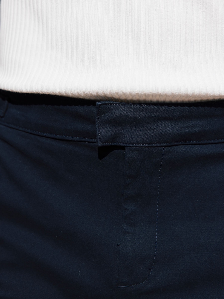 MAUVAIS Blue Beaufort Stretch Chino Shorts - Image 4 of 4
