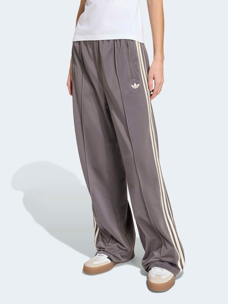 Cinza/Ecru - Calças largas Adidas Original Firebird - Imagem 1 de 2