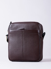 بني - Lakeland Leather Crummock Reporter Bag - صورة 1 من 7