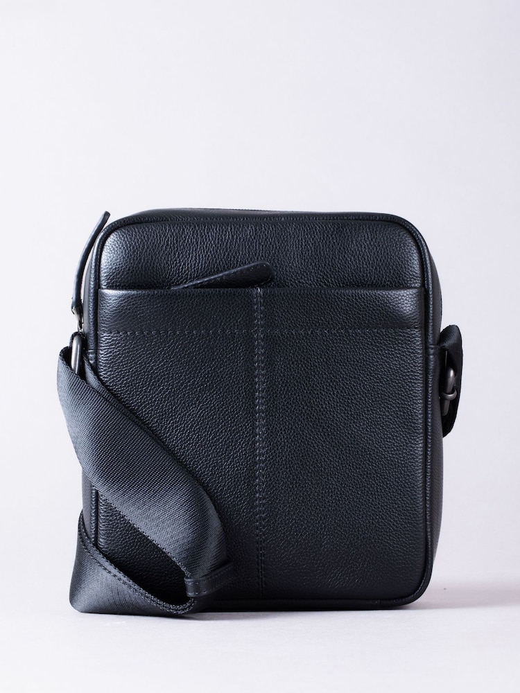 أسود - Lakeland Leather Crummock Reporter Bag - صورة 1 من 7