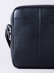 أسود - Lakeland Leather Crummock Reporter Bag - صورة 4 من 7