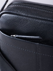أسود - Lakeland Leather Crummock Reporter Bag - صورة 5 من 7