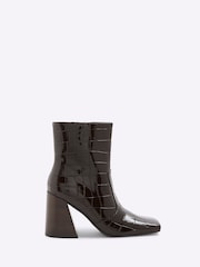 River Island Faux Leather Square Toe Heeled Boots - Imagem 2 de 6