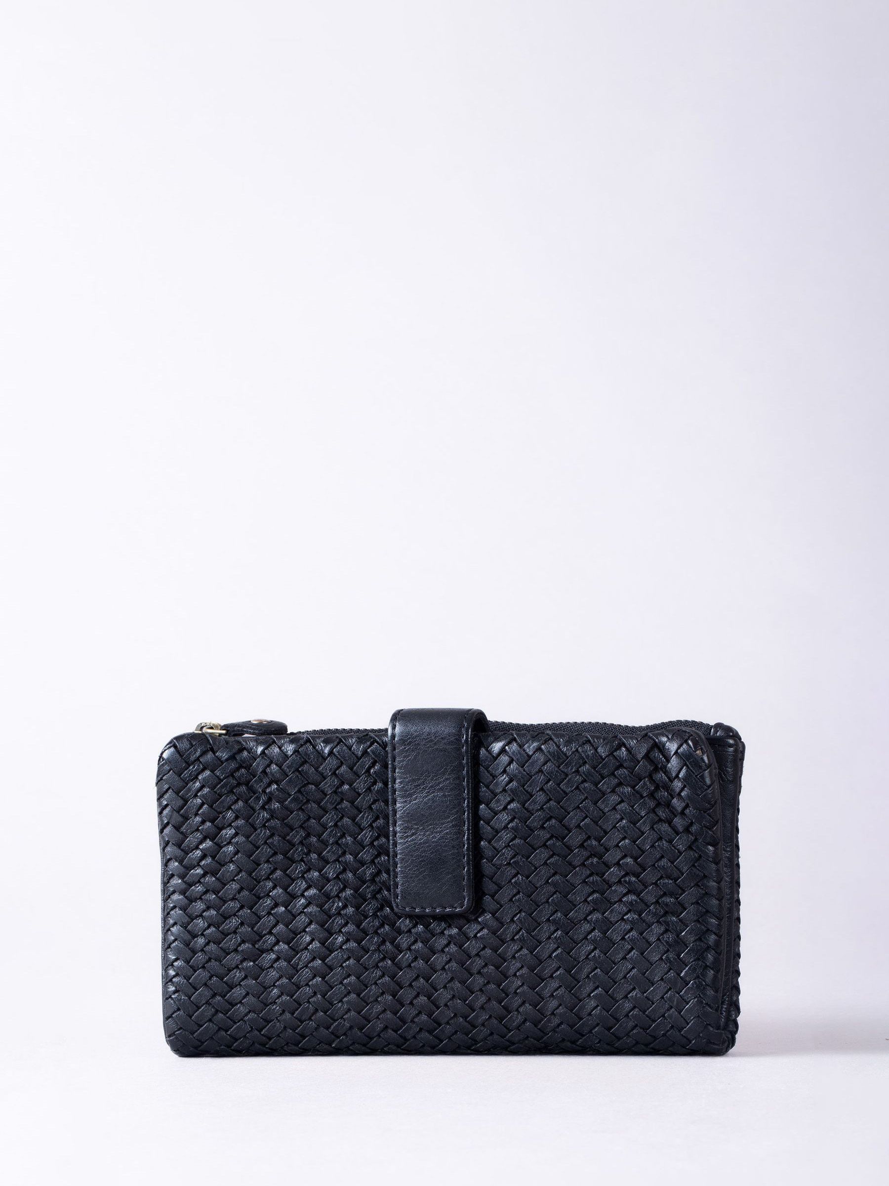 Lakeland Leather Women's Black 'Wreay' Large Leather Tab Purse In - Image 2