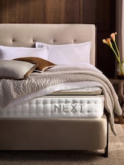 CoolCore 1500 Temperature Regulating Medium Pocket Sprung Mattress - Image 4 of 8