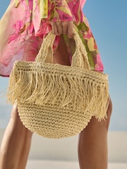 لون طبيعي - Lipsy Fringe Raffia Effect Beach Bag - Image 1 of 6
