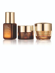 Estée Lauder Skincare Gift Set (Worth Over £55) - Image 1 of 1