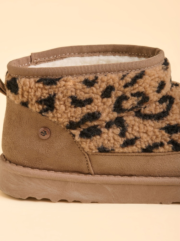 Brakeburn Brown Winters Embrace Slippers - Image 4 of 4