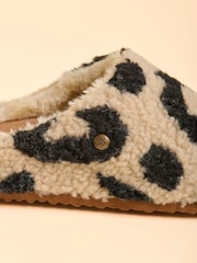 Brakeburn Cream Fireside Fleece Slippers - Image 4 of 4