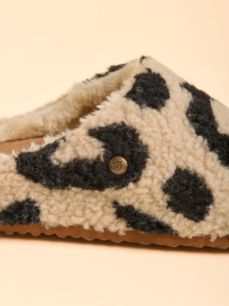Brakeburn Cream Fireside Fleece Slippers - Image 4 of 4
