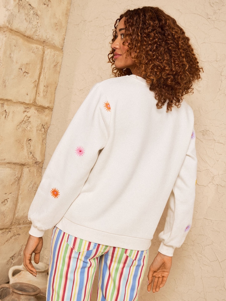 Ivory Rainbow Sun - Love & Roses -kirjailtu collegepaita - Kuva 2 / 4