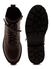 Castanho - Off The Hook Nala Chunky Leather Lace-Up Combat Ankle Boots - Imagem 6 de 6