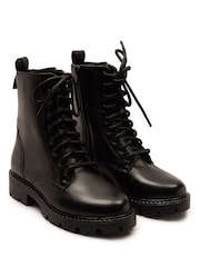 Preto - Off The Hook Nala Chunky Leather Lace-Up Combat Ankle Boots - Imagem 1 de 6