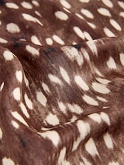 Estampado de ciervo marrón - Pollera midi de satén - Imagen 12 de 12