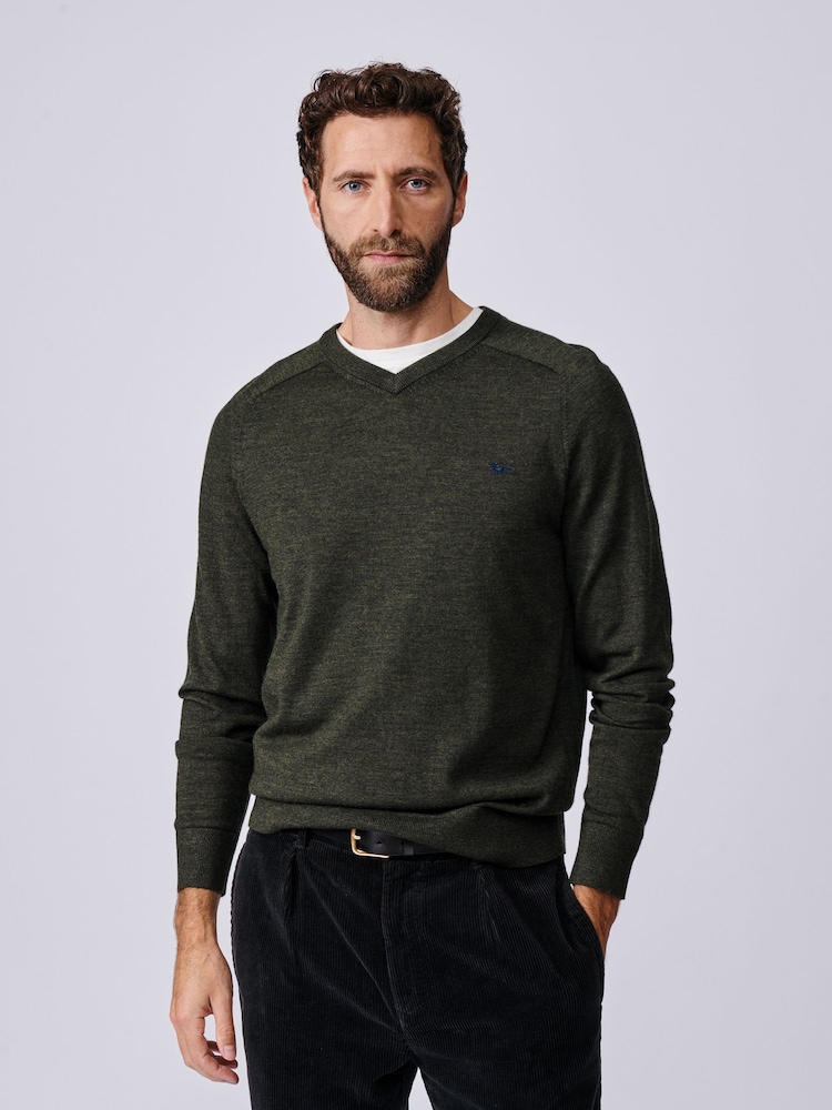 Aubin Green Burnham Merino V-Neck Jumper - Image 1 of 6