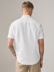 أبيض - Cotton Linen Blend Short Sleeve Trimmed Shirt - Image 3 of 8