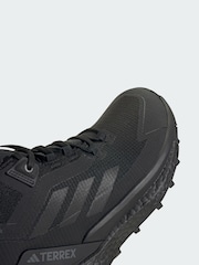 adidas Terrex Black Free Hiker 2.0 Gore-Tex Hiking Trainer - Image 3 of 4